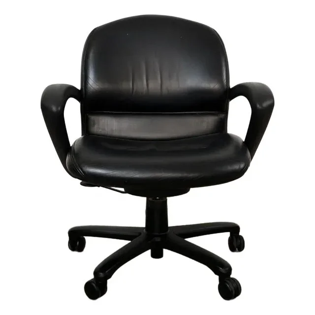 1990’s Postmodern Steelcase Black Leather Office Desk Chair