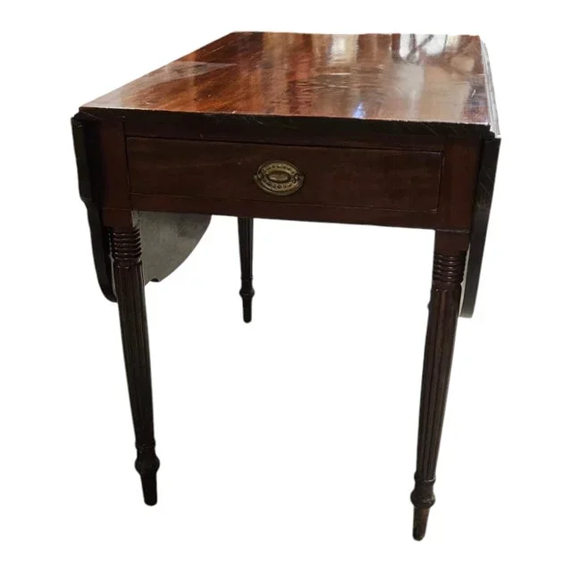American Sheraton Mahogany Drop-Leaf Table.