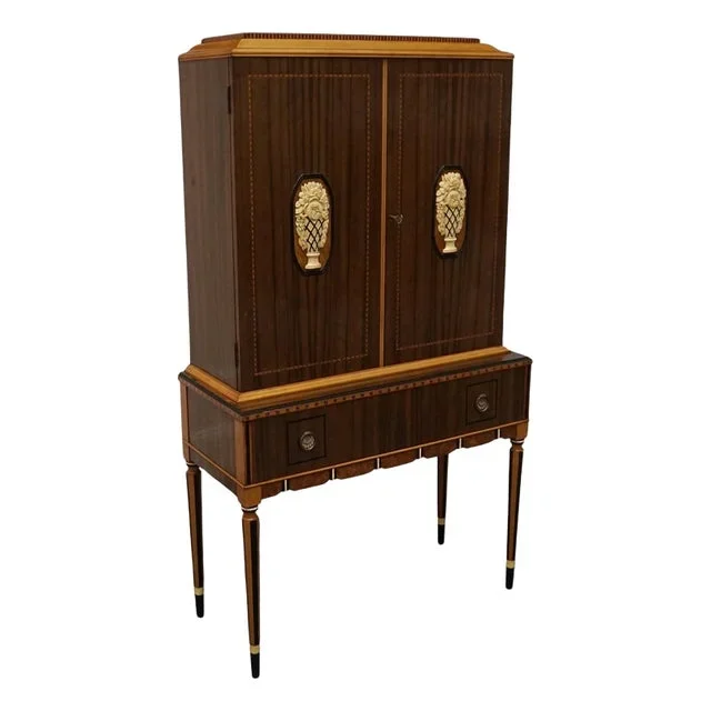 Art Deco Cabinet on Tapered Legs in Australian Walnut, 1940s