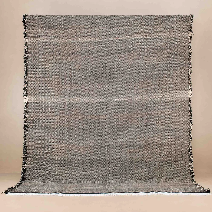 Badis – taznakht kilim rug