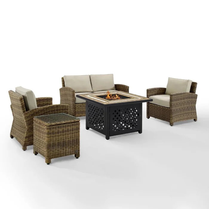 Crosley Furniture – Bradenton 5 Piece Outdoor Wicker Conversation Set With Fire Table Weathered Brown/Sand – Loveseat, 2 Arm Chairs, Side Table, Fire Table – KO70162-SA