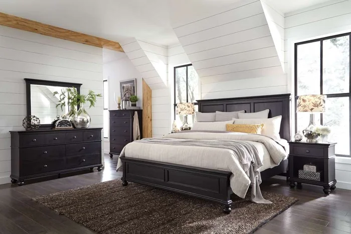 Emery Park – Oxford Queen Panel Bed in Rubbed Black Finish