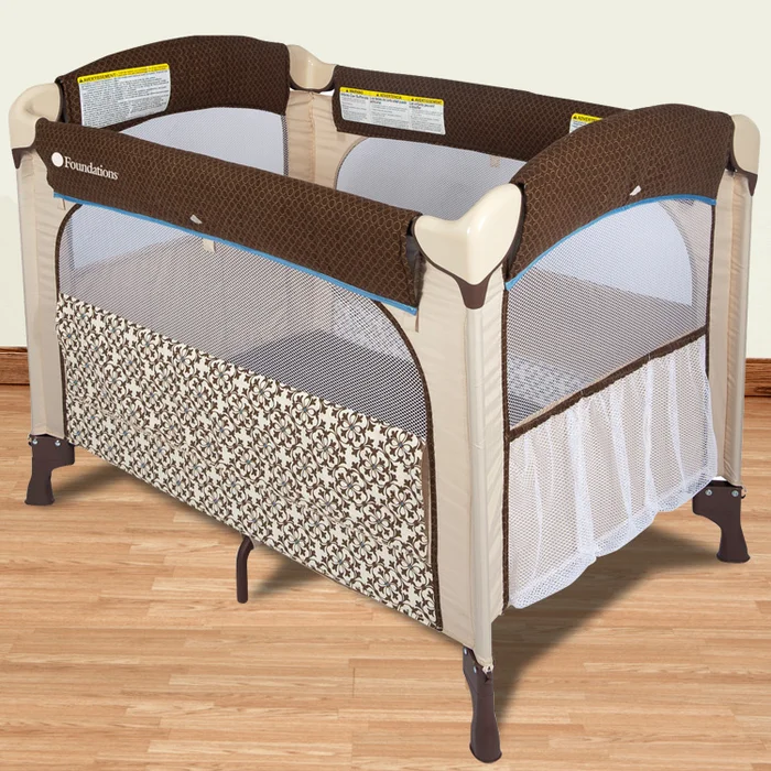 Foundations Elite Portable Play Yard Verona in Brown & Cream