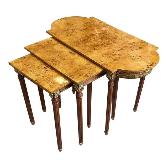 French Style Louis XV Nesting Table With Gold Details – Set of 3