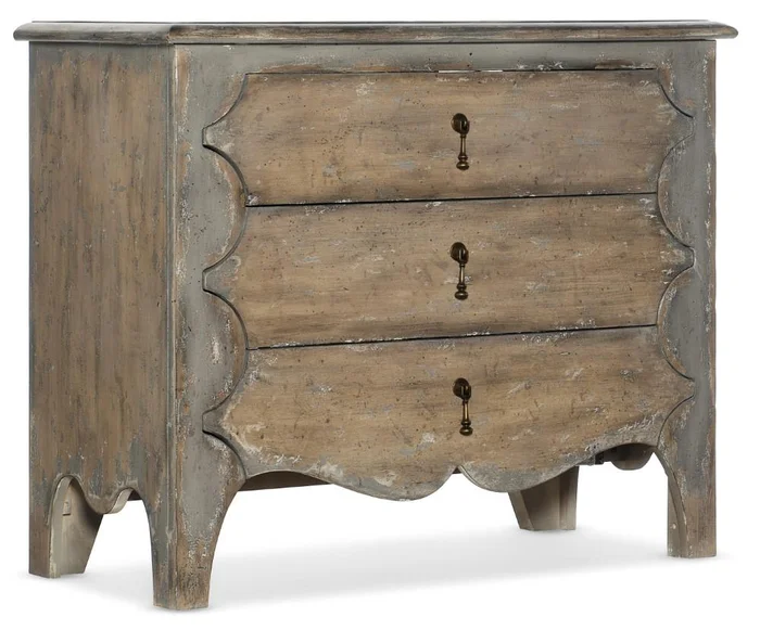 Hooker Furniture – Ciao Bella Bachelors Chest – 5805-90017-87