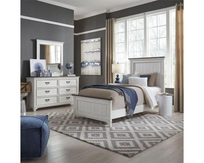 Liberty Furniture Allyson Park Panel Bedroom Set in Wirebrushed White