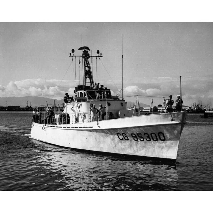 Old Modern Handicrafts USCGC Cape Small (WPB-95300) 36 Inches L Ship Model