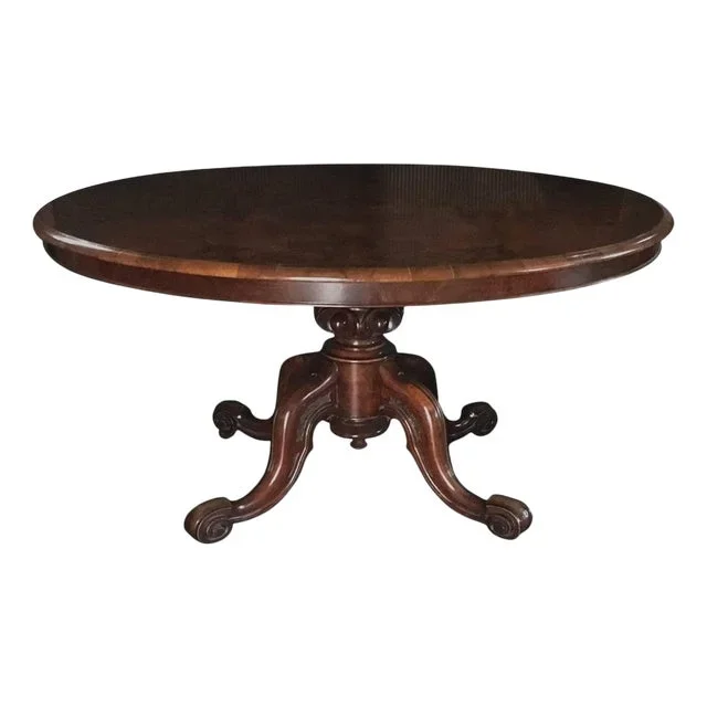 Postmodern Victoria Design Oval Walnut Tilt Top Table attributed to Filmer, London, 1850s