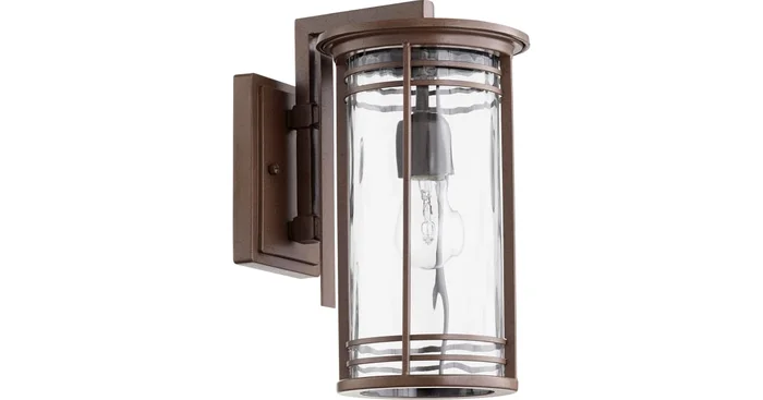 Quorum International Larson Single Light 13-1/2″ Tall Outdoor Wall Sconce