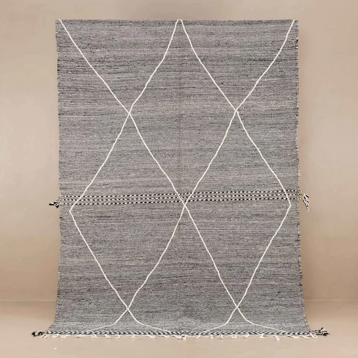 Sabrin – taznakht kilim rug