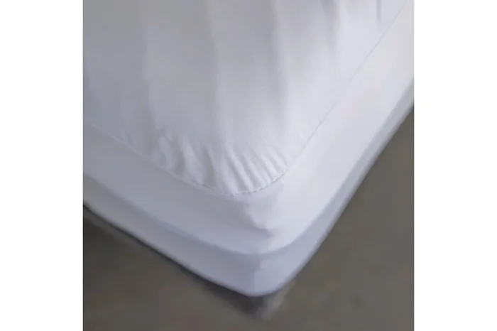 Tencel Mattress Pad Protector in White, Queen