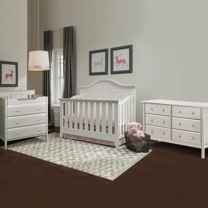 Thomasville Southern Dunes 3 Piece Nursery Set – Lifestyle Crib, Jayden 3 Drawer Changing Table and 6 Drawer Double Dresser in White